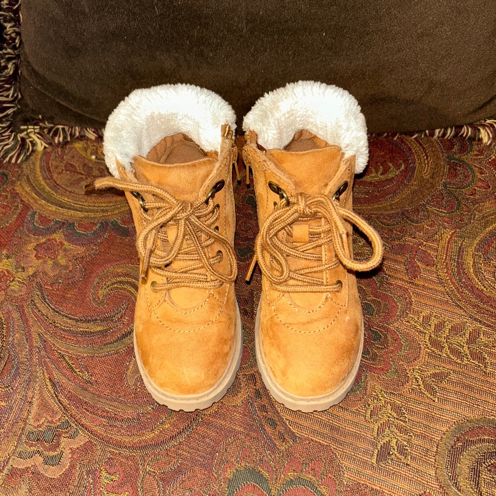 Toddler Caramel brown suede boots size 10